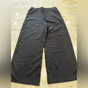 MNG by Mango Wide Leg Lightweight Black Pants Size Small‎